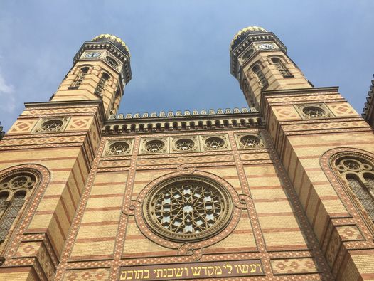 Zsinagógák nyomában a pesti zsidónegyedben – Dohány Zsinagóga látogatással